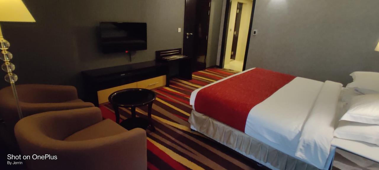 Nehal Hotel Abu Dhabi Bagian luar foto