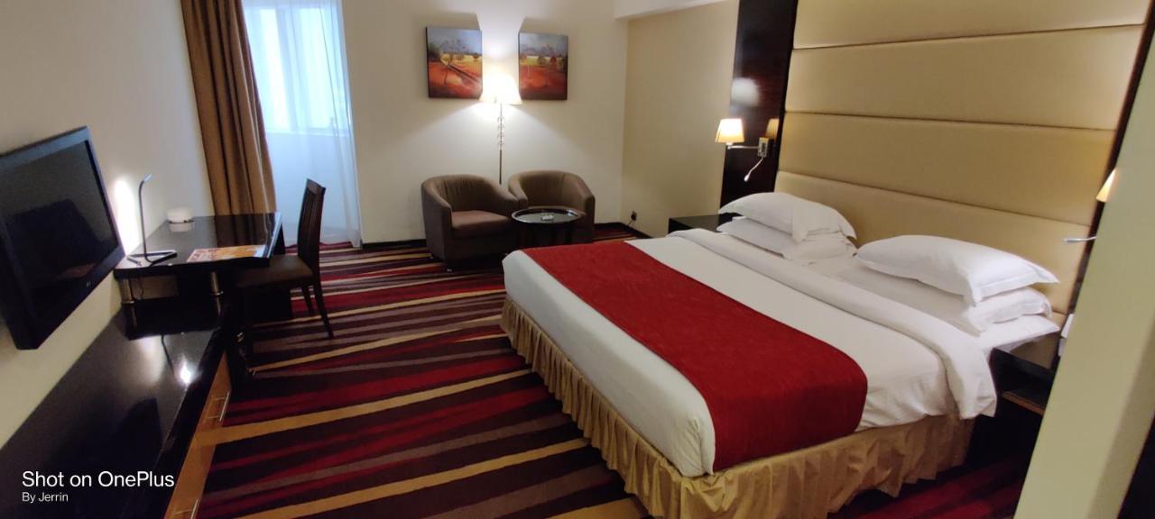 Nehal Hotel Abu Dhabi Bagian luar foto