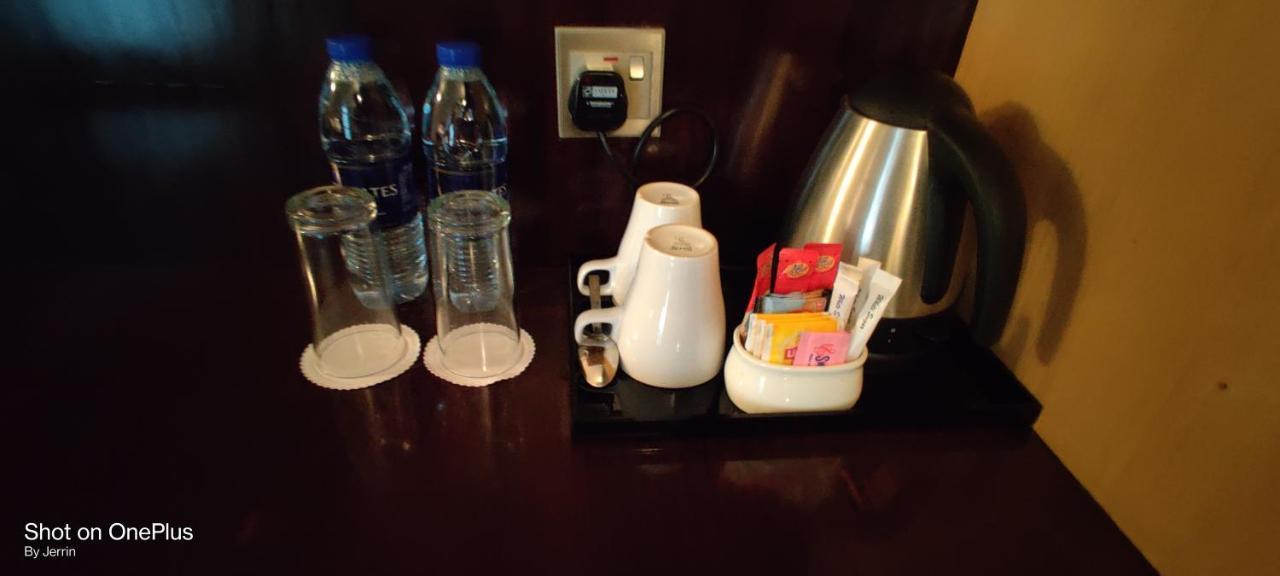 Nehal Hotel Abu Dhabi Bagian luar foto