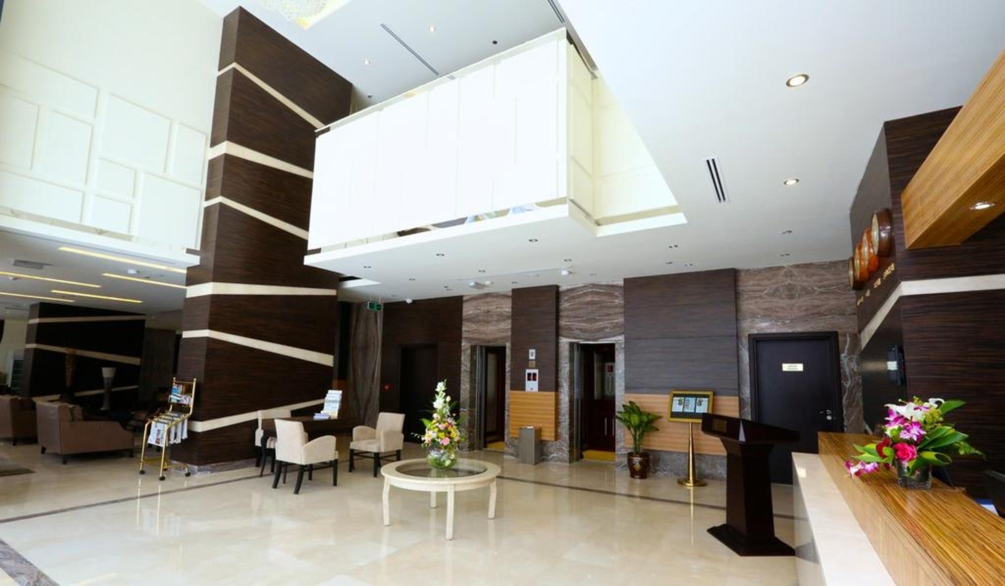 Nehal Hotel Abu Dhabi Bagian luar foto
