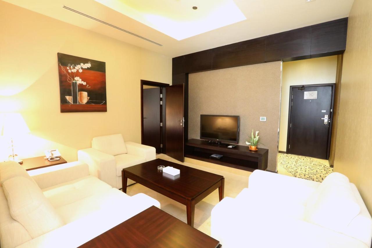 Nehal Hotel Abu Dhabi Bagian luar foto